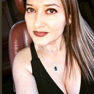 Meet your Posher, Elena